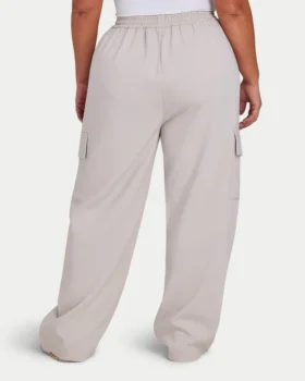 Women’s cargos | studio cargo pant – stone