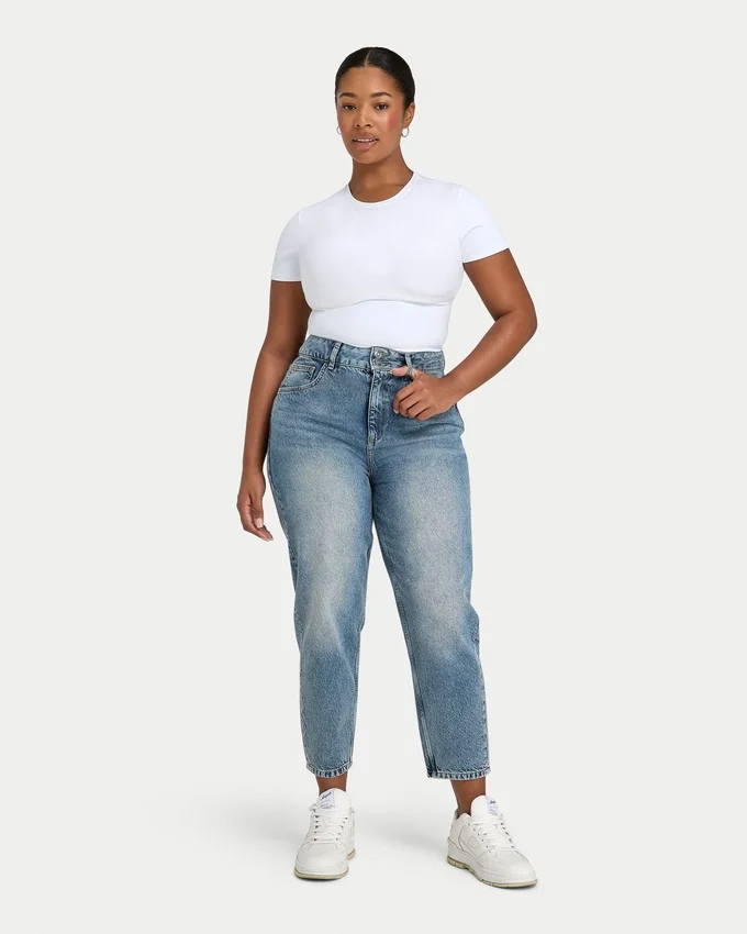 Womens mom jean – mid wash Womens mom jean – mid wash
