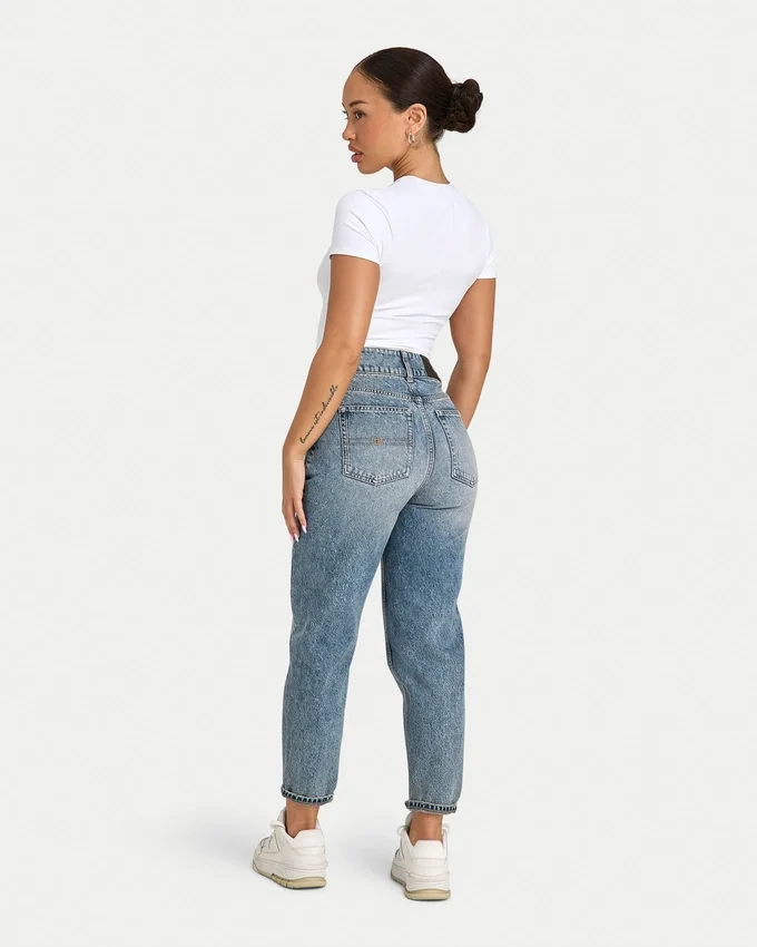Womens mom jean – mid wash Womens mom jean – mid wash
