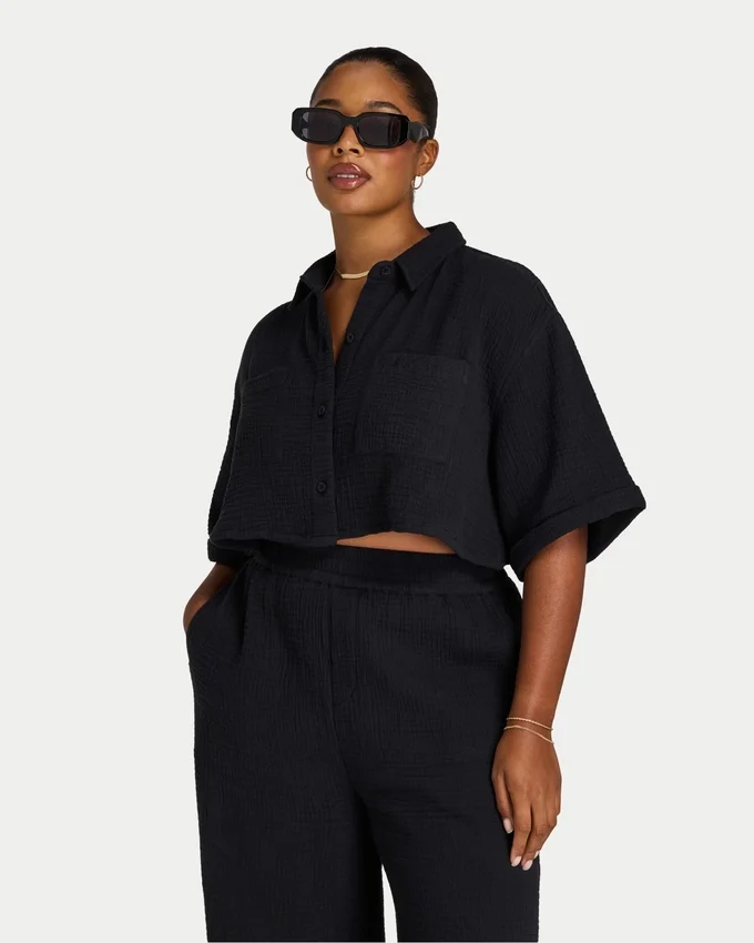 Womens resort crop shirt – black Womens resort crop shirt – black