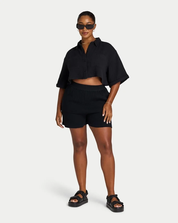 Womens resort crop shirt – black Womens resort crop shirt – black