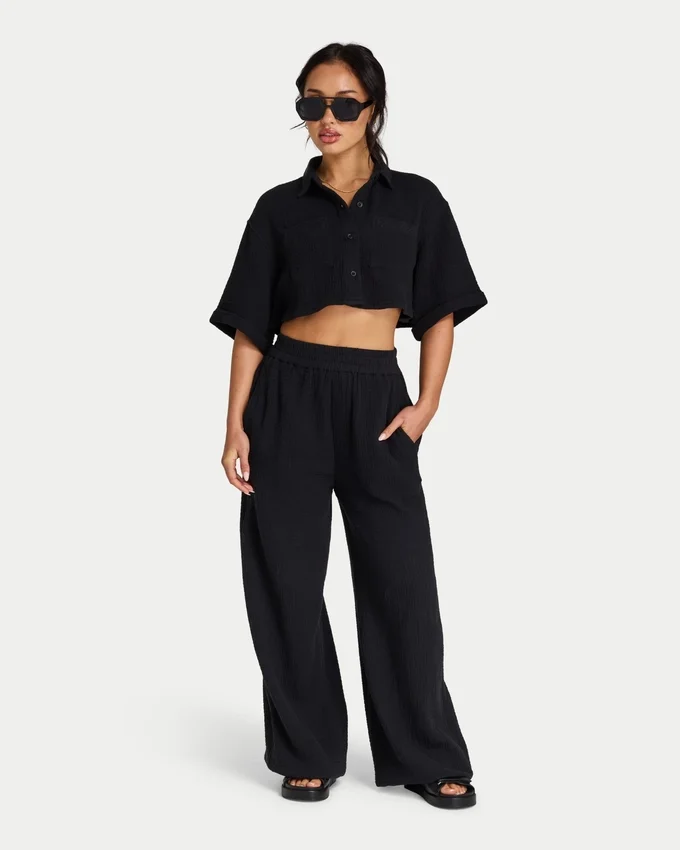 Womens resort crop shirt – black Womens resort crop shirt – black