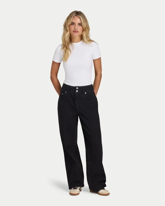 Womens straight leg jean Womens straight leg jean